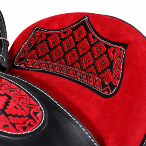 Montura Chara De Piel Detalles Bordades Color Rojo